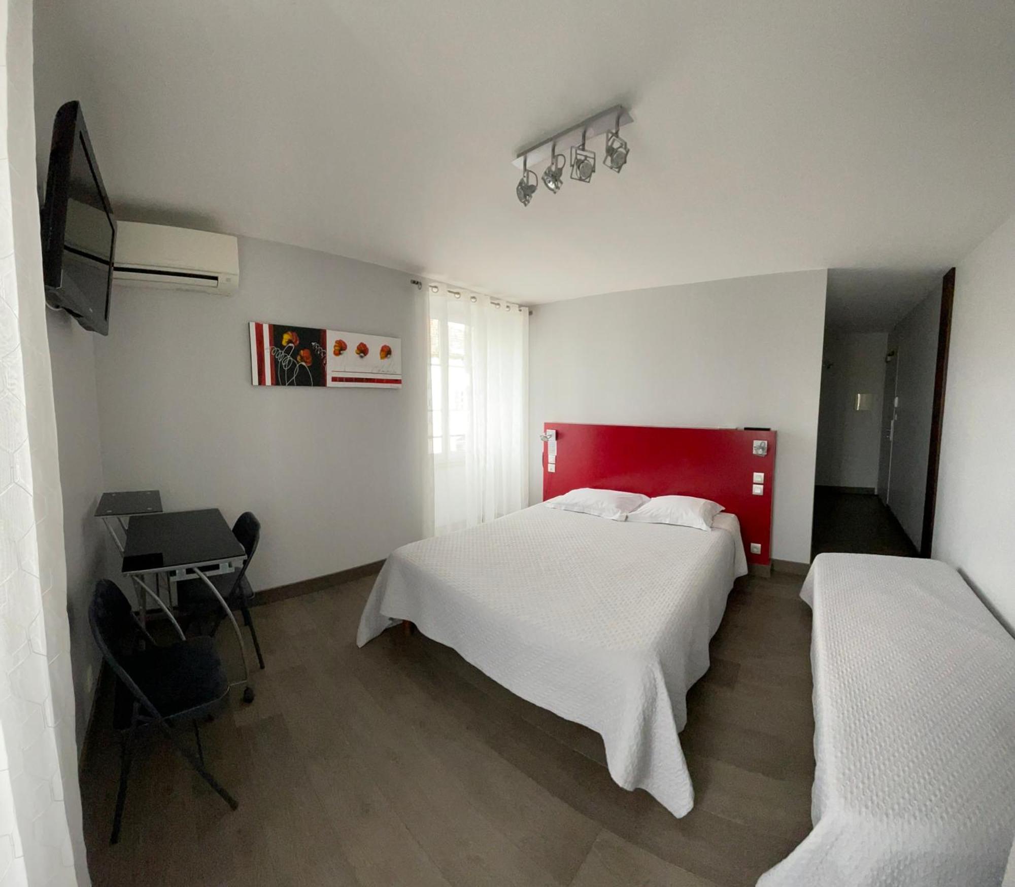 Mendy Hotel Saint-Jean-le-Vieux (Ain)