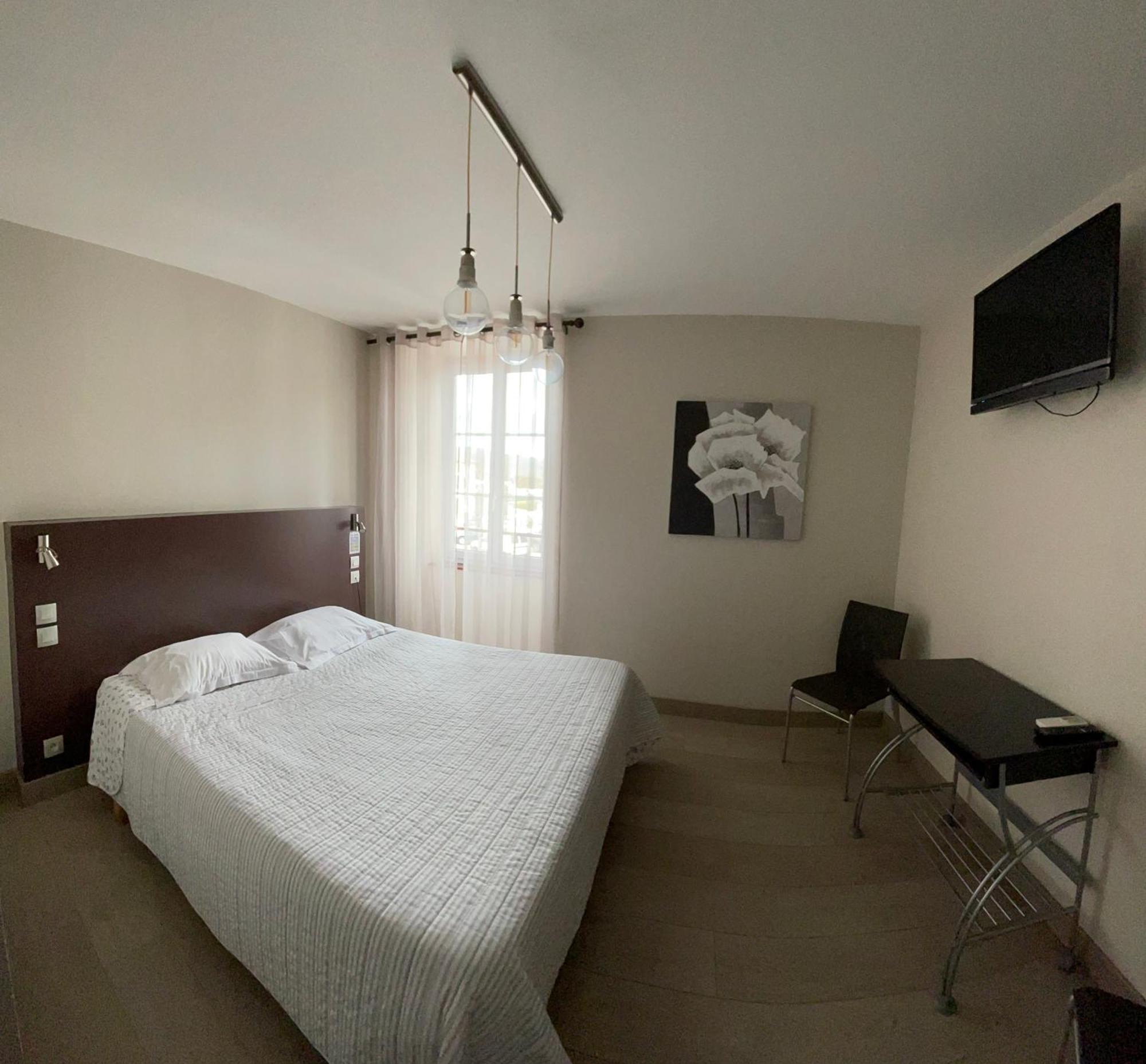 Mendy Hotel